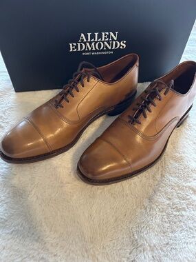 Allen Edmonds Park Avenue 9D Cap-Toe Oxford Walnut Dress Shoes